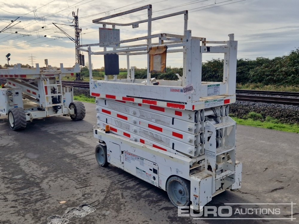 2015 Genie GS3232 - Scissor lift: picture 2 2015 Genie GS3232 - Scissor lift: picture 2