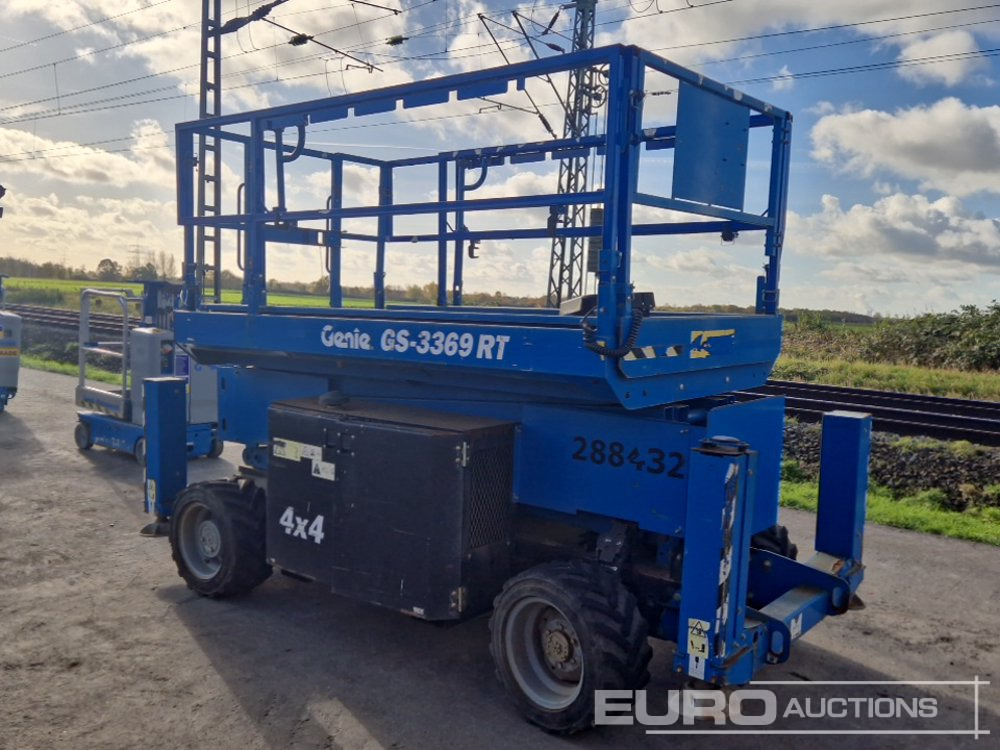 2015 Genie GS3369RT - Scissor lift: picture 3 2015 Genie GS3369RT - Scissor lift: picture 3