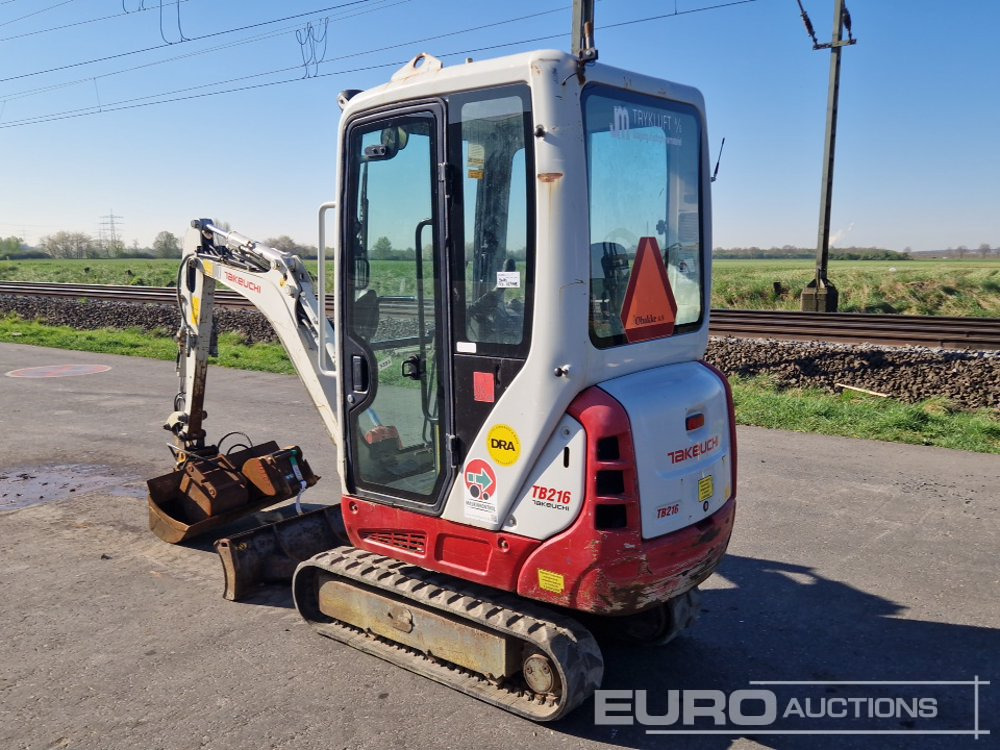2015 Takeuchi TB216 - Mini excavator: picture 3 2015 Takeuchi TB216 - Mini excavator: picture 3