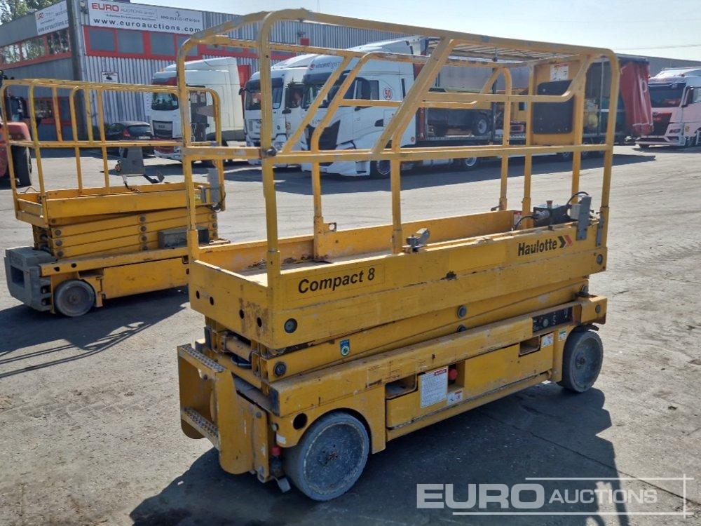 2016 Haulotte Compact 8 - Aerial platform: picture 4 2016 Haulotte Compact 8 - Aerial platform: picture 4