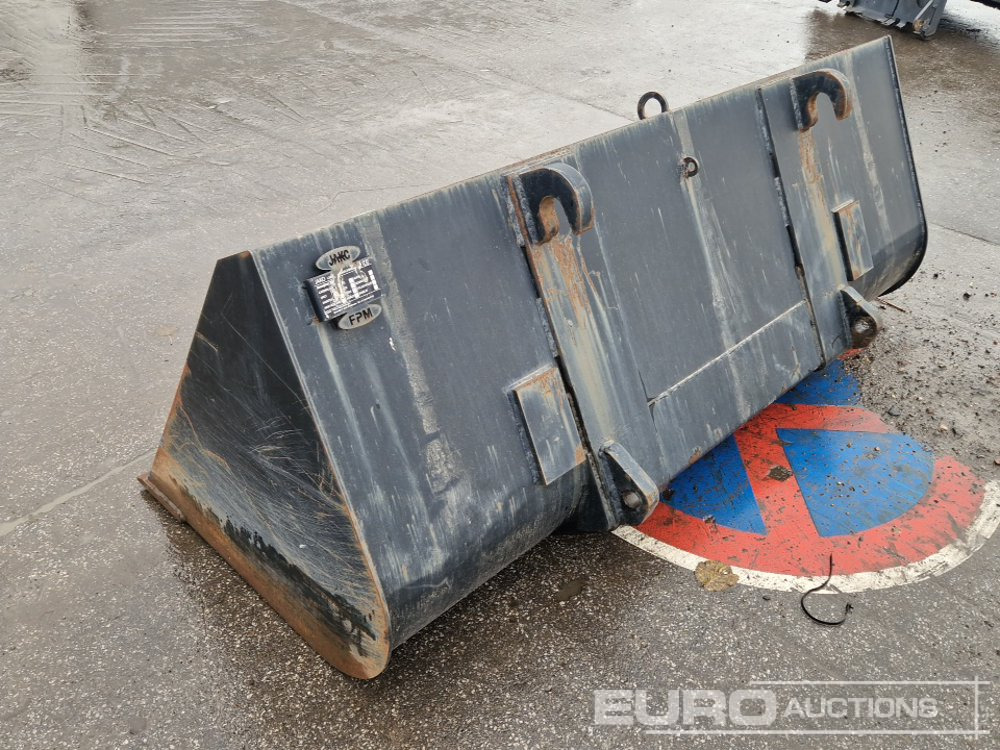 88" Front Loading Bucket to suit JCB Telehandler - Bucket: picture 2 88" Front Loading Bucket to suit JCB Telehandler - Bucket: picture 2