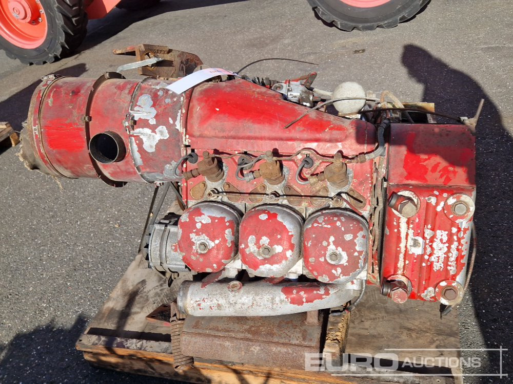 Deutz 3 Cylinder Diesel Engine - Engine: picture 5 Deutz 3 Cylinder Diesel Engine - Engine: picture 5