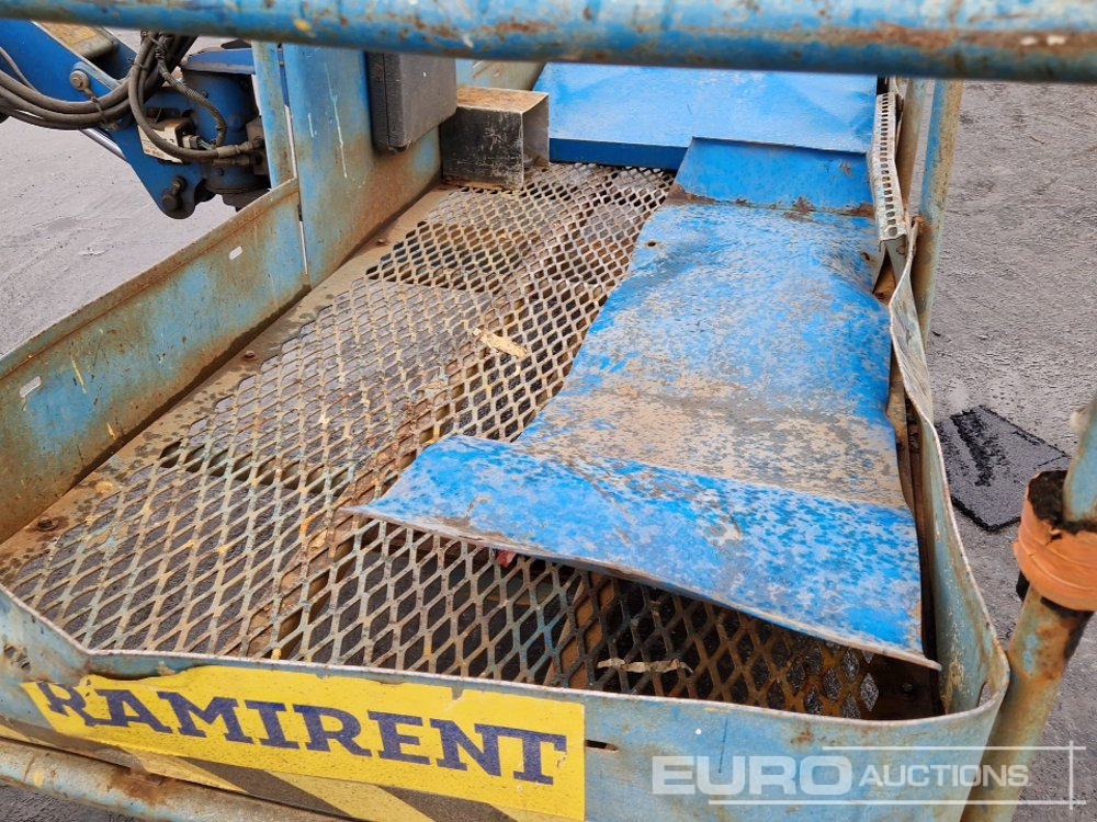 Aerial platform Genie Z-135: picture 21