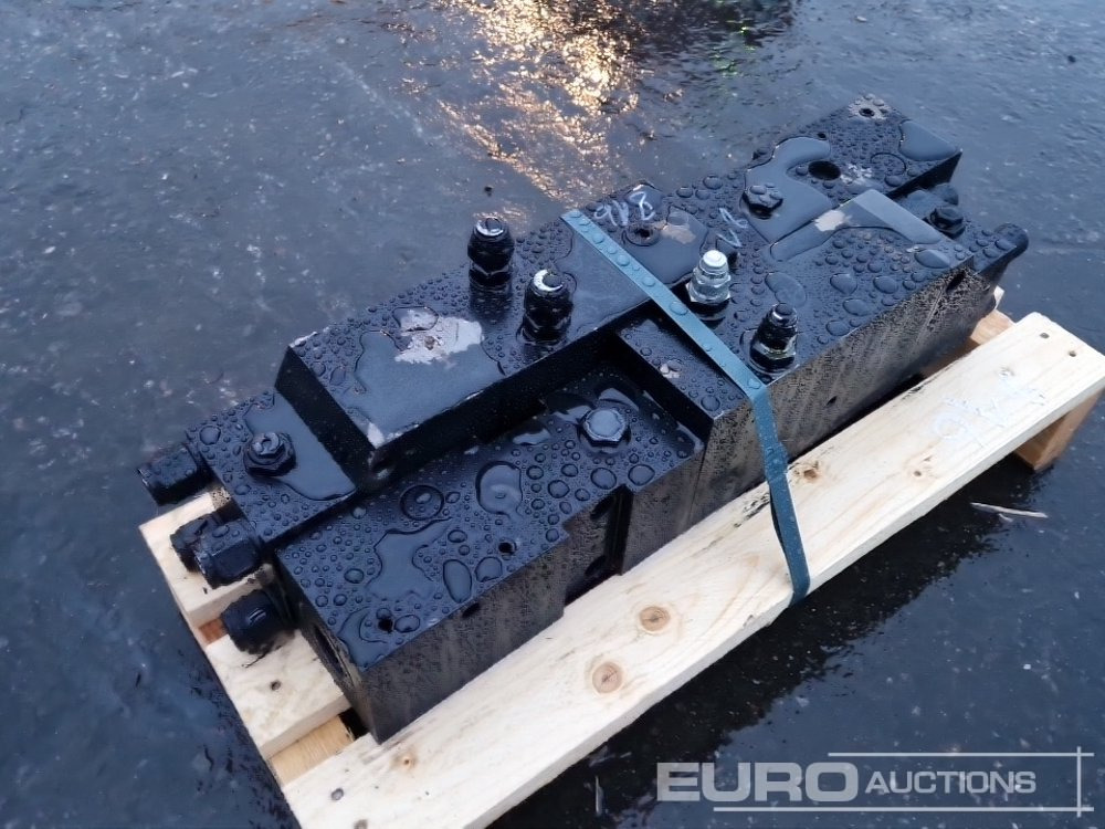 Häner HX300 - Hydraulic hammer: picture 2 Häner HX300 - Hydraulic hammer: picture 2