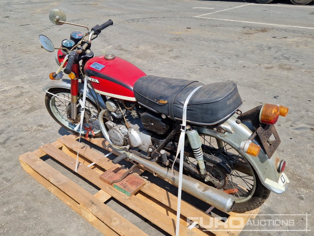 Honda 125 - Motorcycle: picture 2 Honda 125 - Motorcycle: picture 2