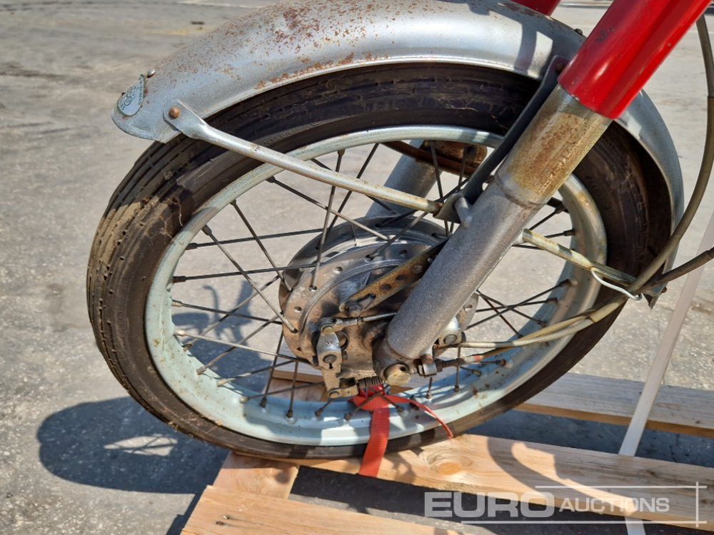 Honda 125 - Motorcycle: picture 5 Honda 125 - Motorcycle: picture 5