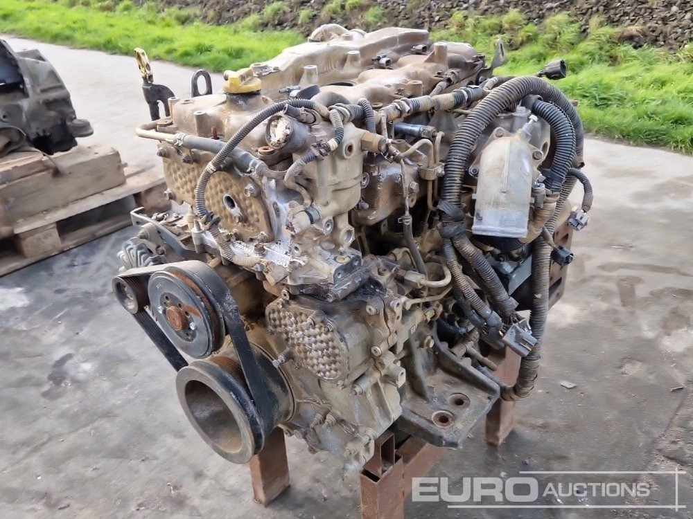 Isuzu 4 Cylinder Turbo Diesel Engine - Engine: picture 1 Isuzu 4 Cylinder Turbo Diesel Engine - Engine: picture 1