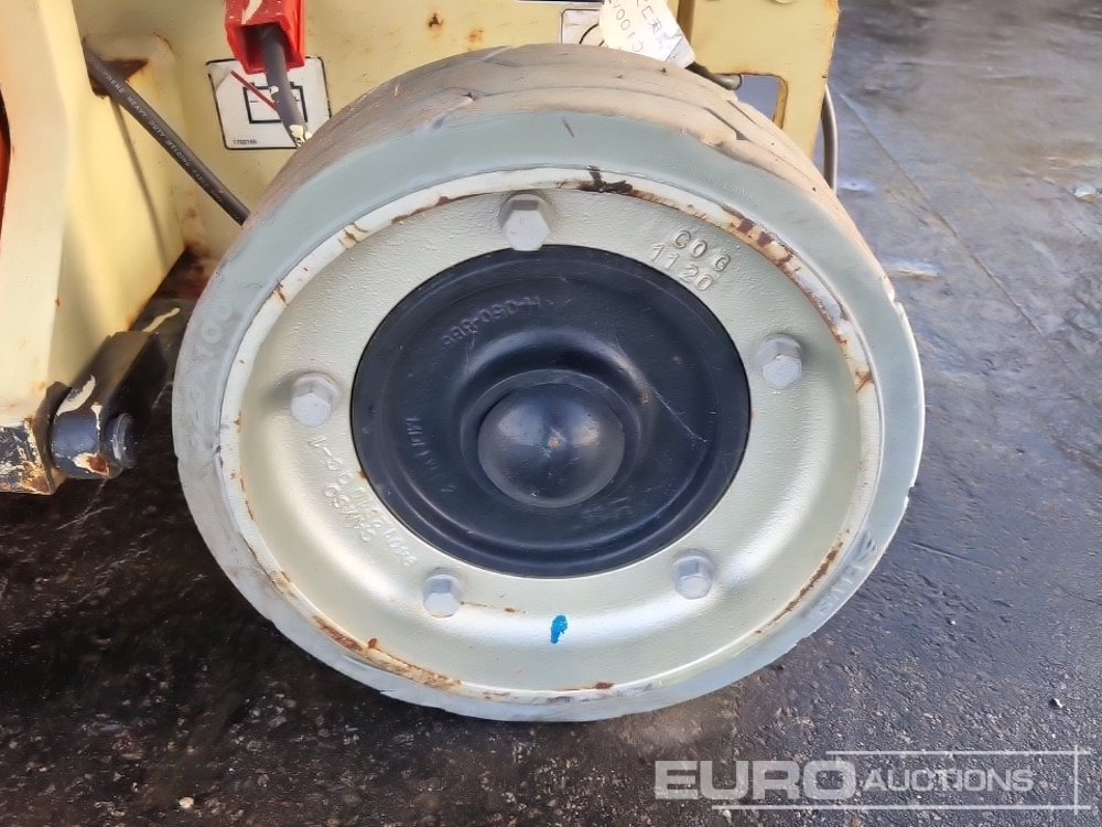 Scissor lift JLG 1930ES: picture 7 Scissor lift JLG 1930ES: picture 7