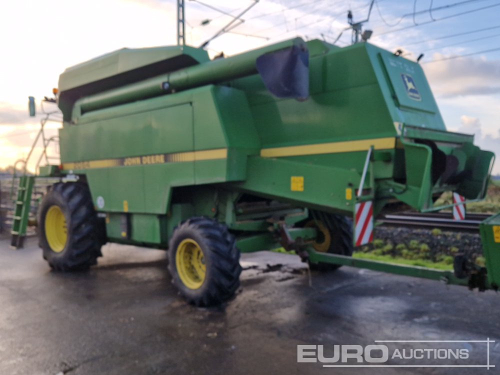 John Deere 2064 - Combine harvester: picture 4 John Deere 2064 - Combine harvester: picture 4
