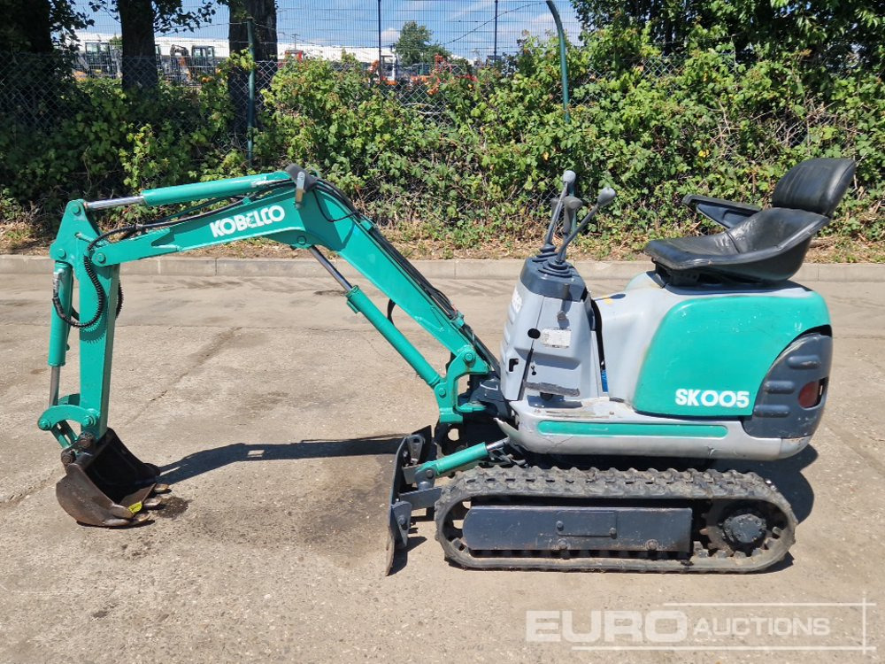 Kobelco SK005 - Mini excavator: picture 2 Kobelco SK005 - Mini excavator: picture 2