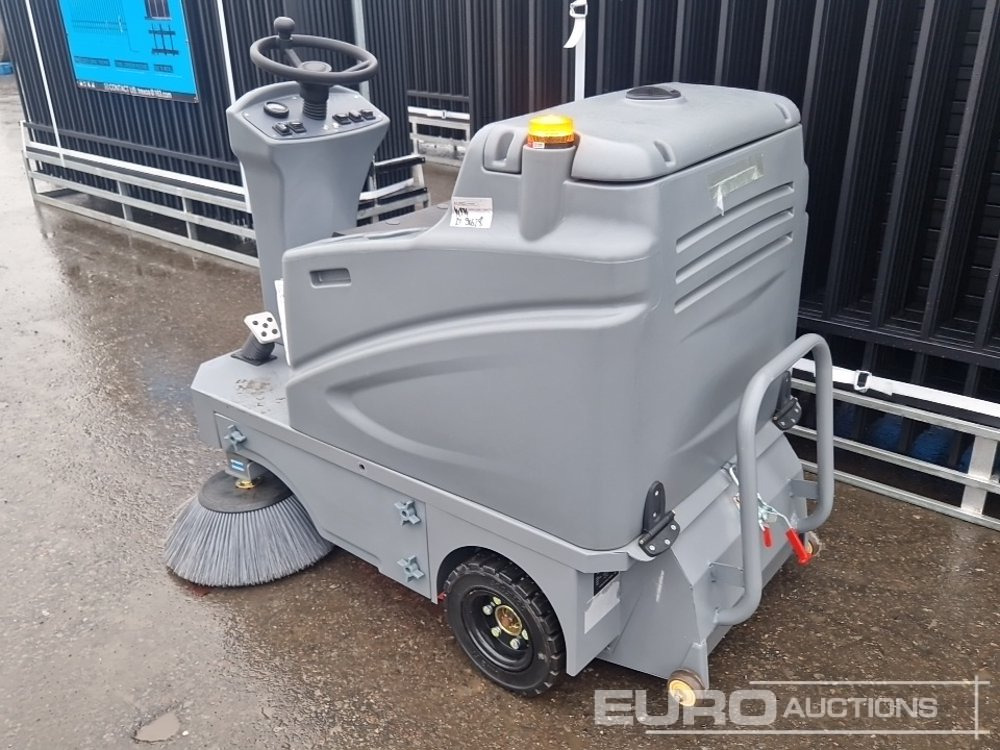 Unused Ride On Sweeper - Material handling equipment: picture 3 Unused Ride On Sweeper - Material handling equipment: picture 3
