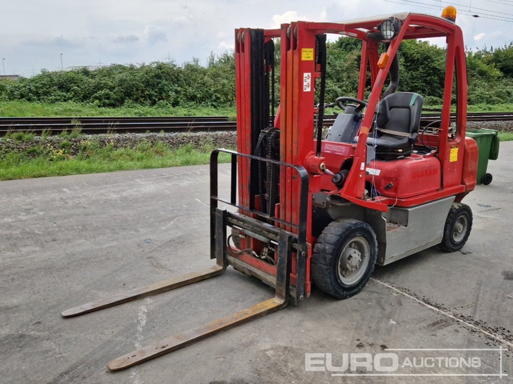 Nissan UD02A25PQ - LPG forklift: picture 1 Nissan UD02A25PQ - LPG forklift: picture 1