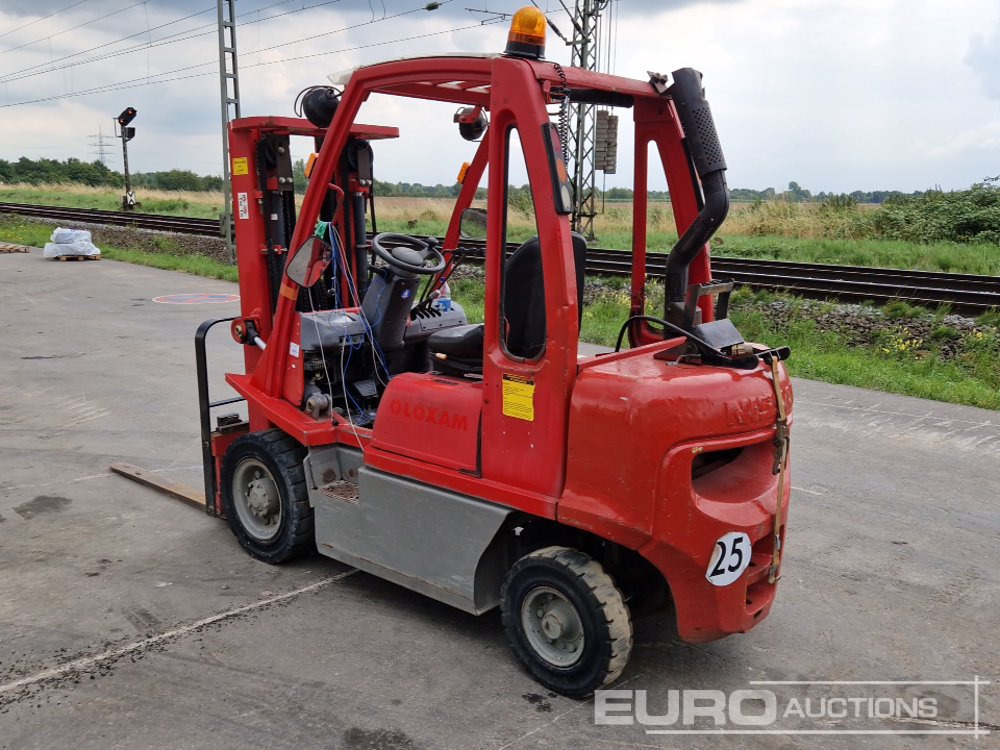Nissan UD02A25PQ - LPG forklift: picture 3 Nissan UD02A25PQ - LPG forklift: picture 3