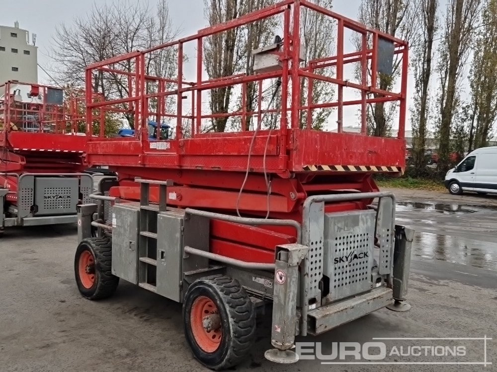 Aerial platform SkyJack SJ8841: picture 6 Aerial platform SkyJack SJ8841: picture 6