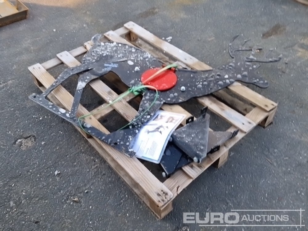 Unused 2025 Deer Shaped Shooting Target - Garage equipment: picture 3 Unused 2025 Deer Shaped Shooting Target - Garage equipment: picture 3