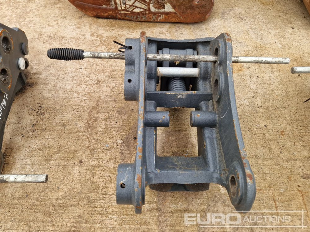 Unused 2025 Miller Manual QH 45mm Pin to suit 4-6 Ton Excavator - Quick coupler: picture 4 Unused 2025 Miller Manual QH 45mm Pin to suit 4-6 Ton Excavator - Quick coupler: picture 4