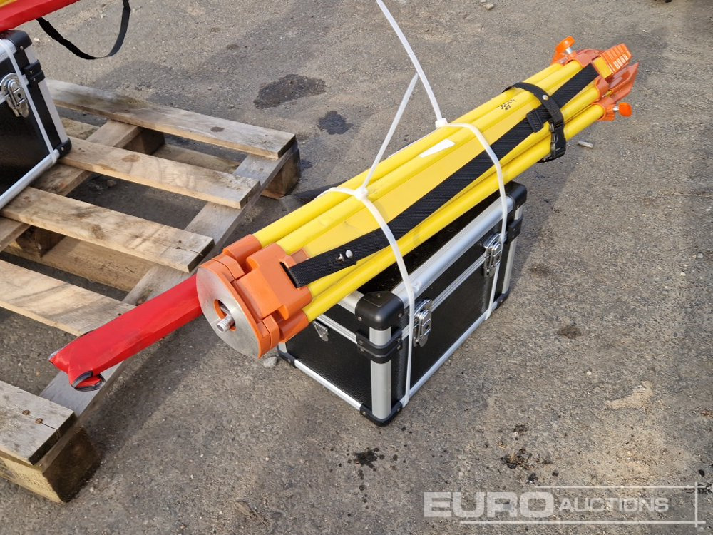 Unused 2025 SKLP Self-Leveling Rotary Laser Level with Batteries, Receiver, Tripod, Grade Rod - Garage equipment: picture 2 Unused 2025 SKLP Self-Leveling Rotary Laser Level with Batteries, Receiver, Tripod, Grade Rod - Garage equipment: picture 2