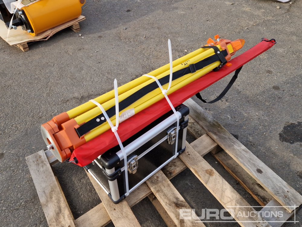 Unused 2025 SKLP Self-Leveling Rotary Laser Level with Batteries, Receiver, Tripod, Grade Rod - Garage equipment: picture 2 Unused 2025 SKLP Self-Leveling Rotary Laser Level with Batteries, Receiver, Tripod, Grade Rod - Garage equipment: picture 2