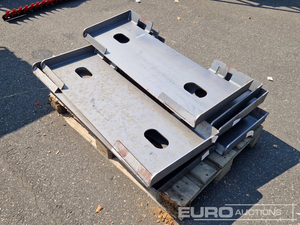 Unused QH Plates to suit Skidsteer - Quick coupler: picture 2 Unused QH Plates to suit Skidsteer - Quick coupler: picture 2