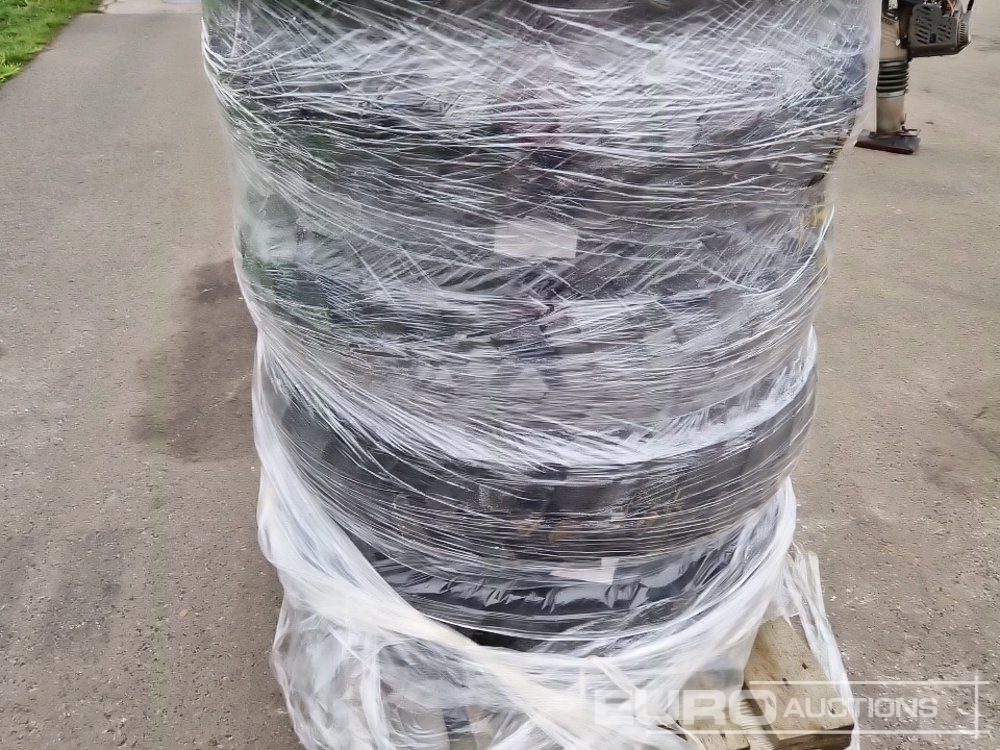 Unused Tyre to suit Wacker Neuson EW100 (4 of) - Tire: picture 3 Unused Tyre to suit Wacker Neuson EW100 (4 of) - Tire: picture 3