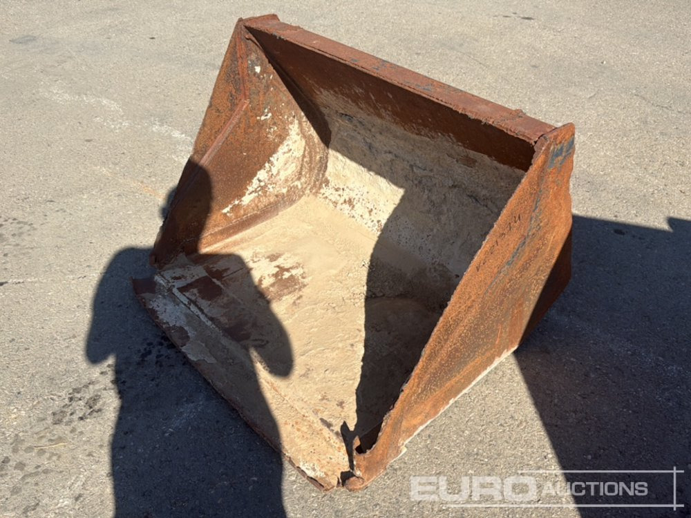 41" Cleaning Bucket - Bucket: picture 2 41" Cleaning Bucket - Bucket: picture 2
