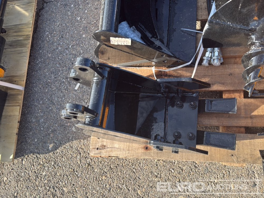 Unused 2025 Captok Mini Excavator Attachments, Quick Hitch, Rake, Ripper, Auger, 12" Auger Rod, 8" Digging Bucket, 32" Ditching Bucket - Attachment for Excavator: picture 4 Unused 2025 Captok Mini Excavator Attachments, Quick Hitch, Rake, Ripper, Auger, 12" Auger Rod, 8" Digging Bucket, 32" Ditching Bucket - Attachment for Excavator: picture 4