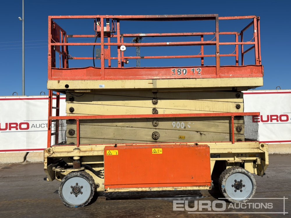 JLG SL180-12 - Scissor lift: picture 2 JLG SL180-12 - Scissor lift: picture 2