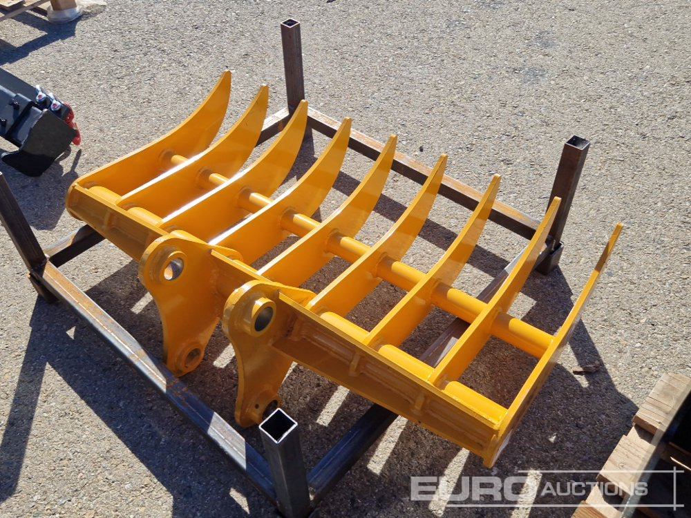 Unused 2025 Captok 44" Dense-Teeth Rake to suit CAT 3-5 Ton Excavator / Rastrillo para Excavadora CAT 3-5 Toneladas - Bucket: picture 2 Unused 2025 Captok 44" Dense-Teeth Rake to suit CAT 3-5 Ton Excavator / Rastrillo para Excavadora CAT 3-5 Toneladas - Bucket: picture 2