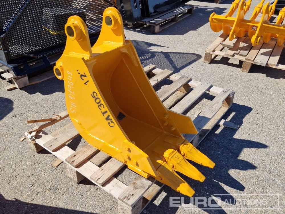 Unused 2025 Captok CK-BK - Bucket: picture 1 Unused 2025 Captok CK-BK - Bucket: picture 1