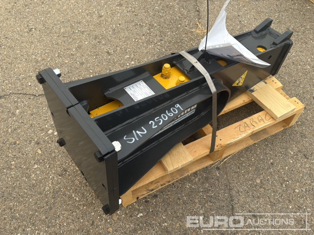 Unused 2025 Mustang GRP150D - Hydraulic hammer: picture 3 Unused 2025 Mustang GRP150D - Hydraulic hammer: picture 3