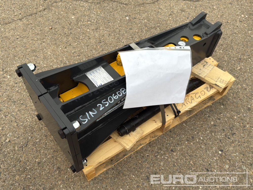 Unused 2025 Mustang GRP150D - Hydraulic hammer: picture 3 Unused 2025 Mustang GRP150D - Hydraulic hammer: picture 3