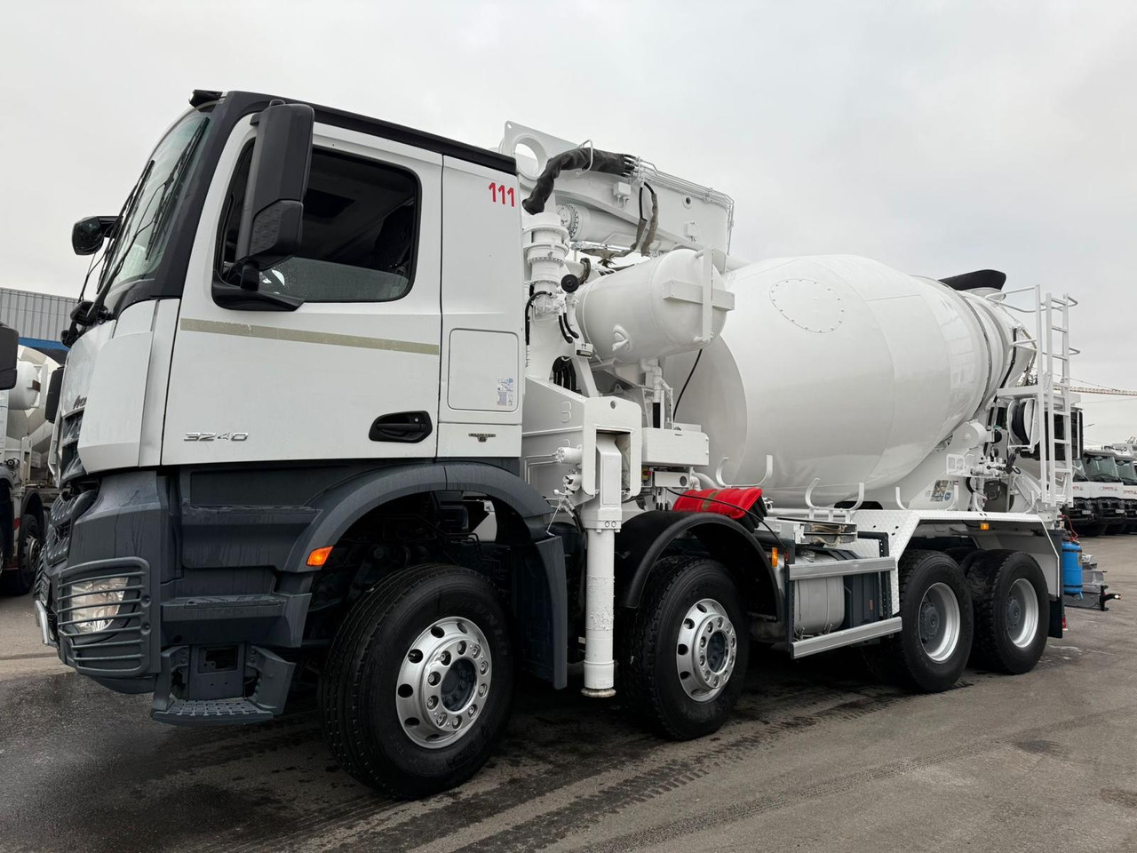 Camion mixo-pompe Arocs 3240 EE-572-PH - Concrete pump truck: picture 2 Camion mixo-pompe Arocs 3240 EE-572-PH - Concrete pump truck: picture 2