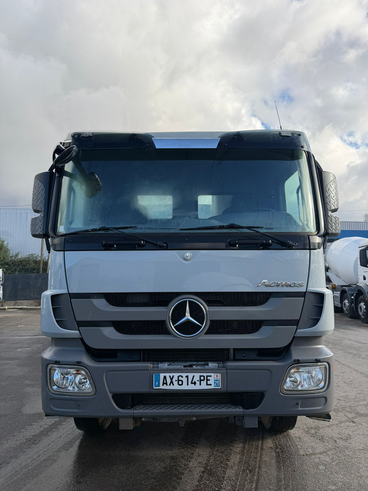 Camion porteur bi-benne AX-614-PE - Tipper: picture 1 Camion porteur bi-benne AX-614-PE - Tipper: picture 1