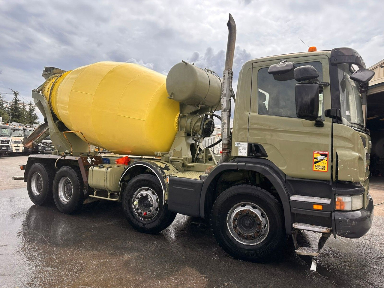 Scania P380 - Concrete mixer truck: picture 2 Scania P380 - Concrete mixer truck: picture 2