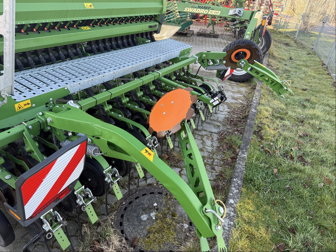 Amazone Anbaukreiselegge KE 3001 Super - Soil tillage equipment: picture 5 Amazone Anbaukreiselegge KE 3001 Super - Soil tillage equipment: picture 5