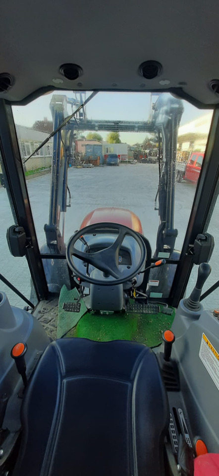 Branson 6225C - Farm tractor: picture 5 Branson 6225C - Farm tractor: picture 5