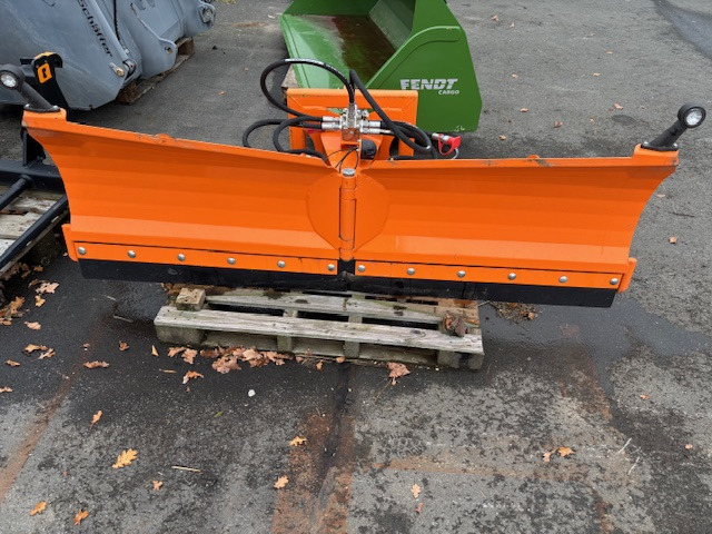 Branson Vario Schneepflug 2000 - Snow plough: picture 1 Branson Vario Schneepflug 2000 - Snow plough: picture 1