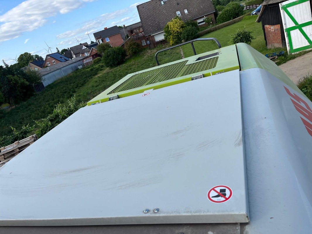 CLAAS Avero 240 - Combine harvester: picture 5 CLAAS Avero 240 - Combine harvester: picture 5