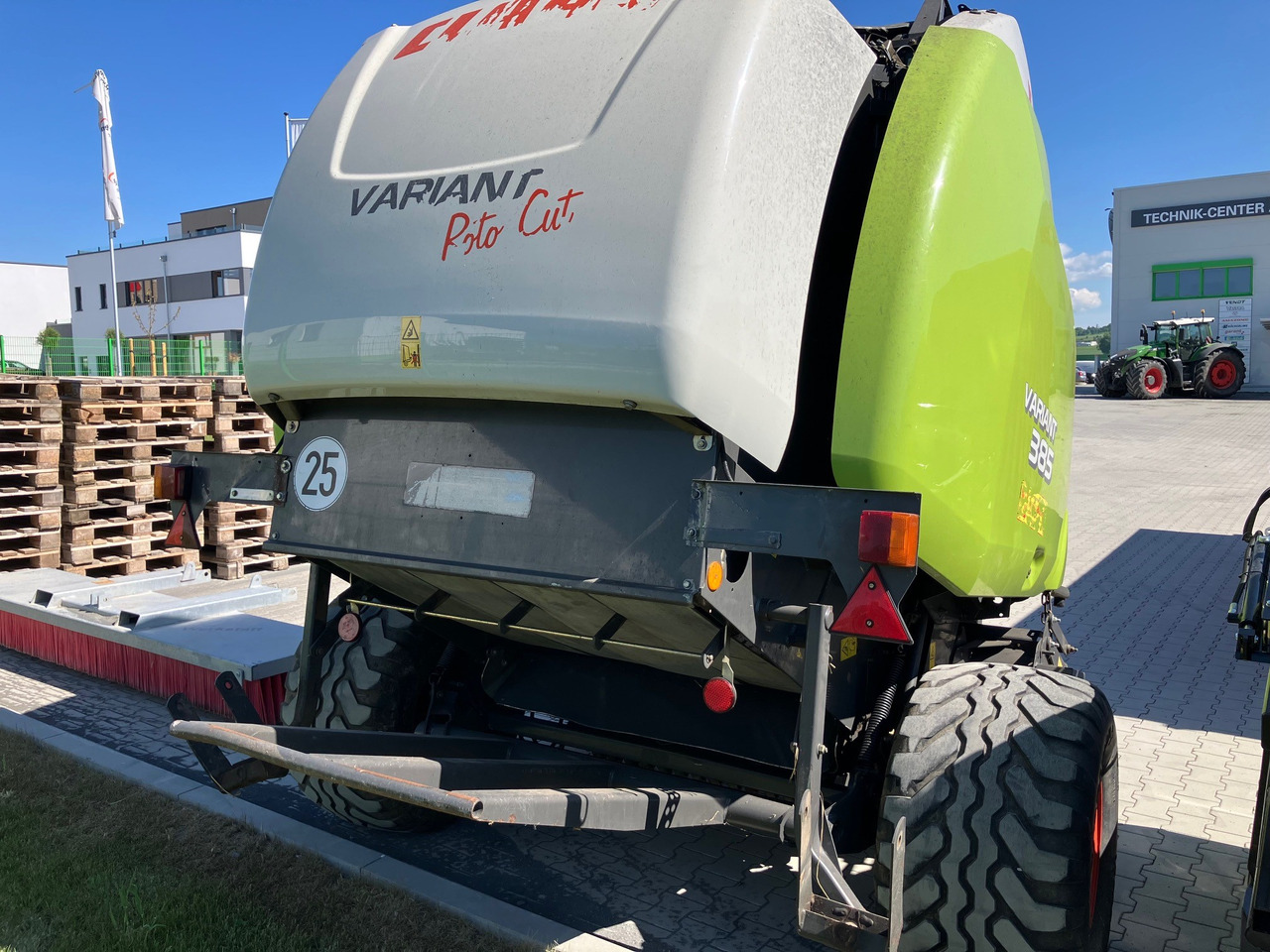 Claas 385 RC - Tedding equipment: picture 2 Claas 385 RC - Tedding equipment: picture 2