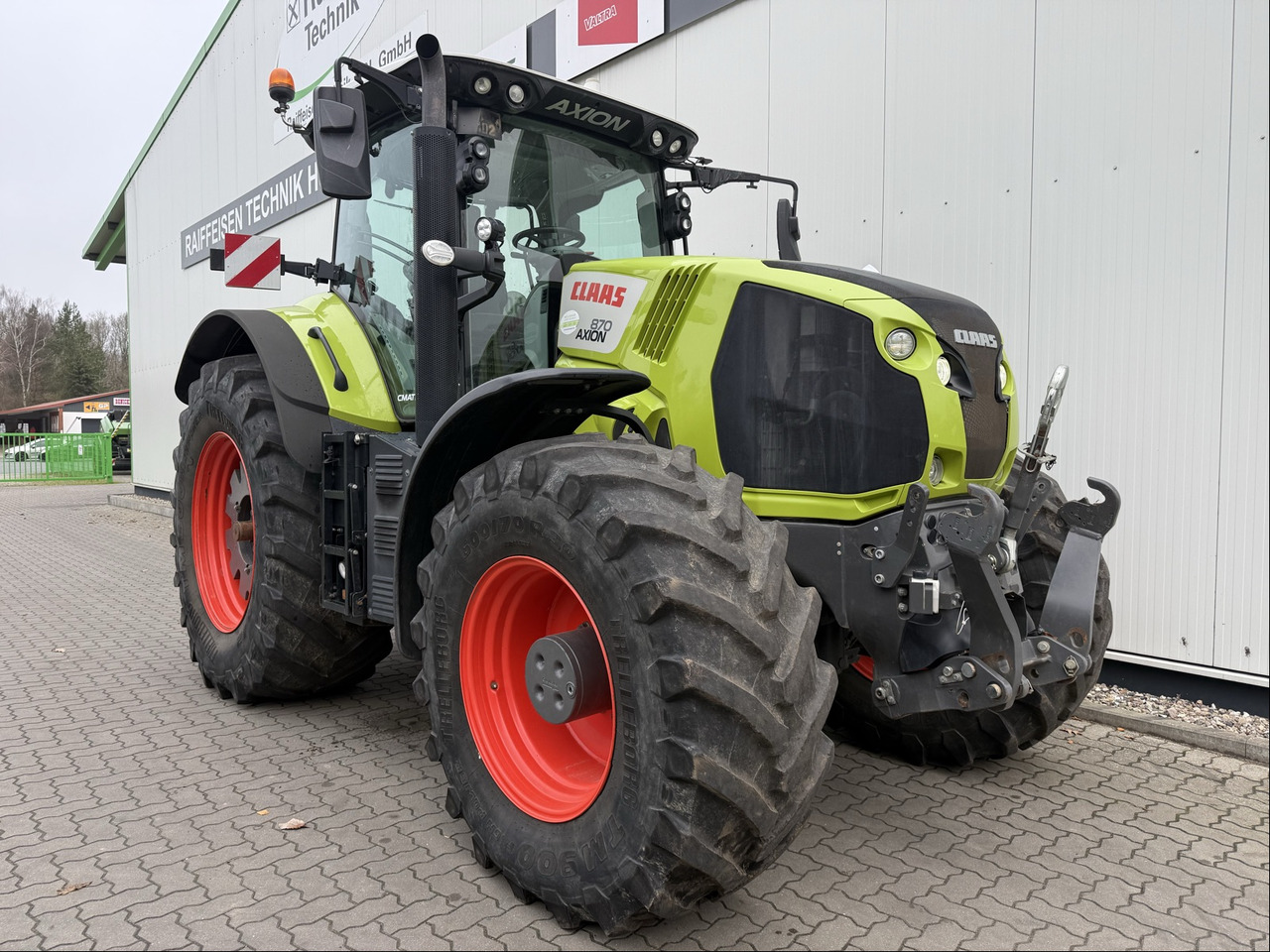 Claas Axion 870 C-Matic - Farm tractor: picture 1 Claas Axion 870 C-Matic - Farm tractor: picture 1