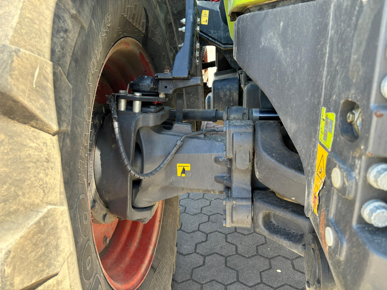 Claas Axion 960 TerraTrac - Farm tractor: picture 4 Claas Axion 960 TerraTrac - Farm tractor: picture 4