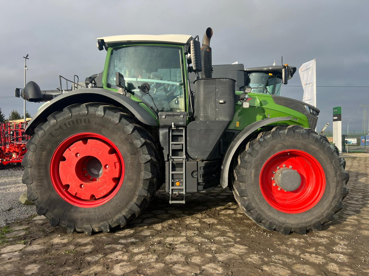 Fendt 1046 Vario Gen2 ProfiPlus - Farm tractor: picture 4 Fendt 1046 Vario Gen2 ProfiPlus - Farm tractor: picture 4