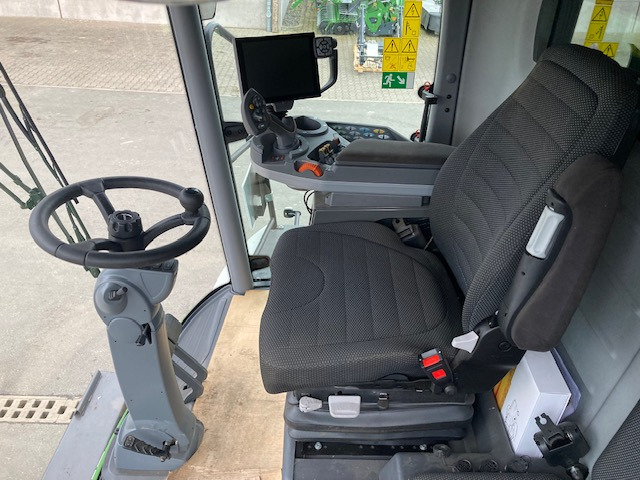 Fendt 6335C Stage 5 - Combine harvester: picture 2 Fendt 6335C Stage 5 - Combine harvester: picture 2