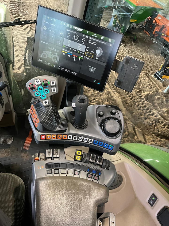 Fendt 720 Vario Gen6 PowerPlus - Farm tractor: picture 2 Fendt 720 Vario Gen6 PowerPlus - Farm tractor: picture 2