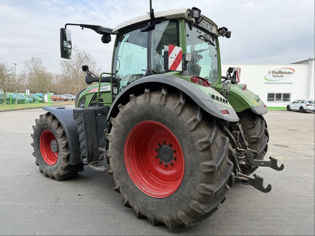 Fendt 724 Vario S4 - Farm tractor: picture 4 Fendt 724 Vario S4 - Farm tractor: picture 4