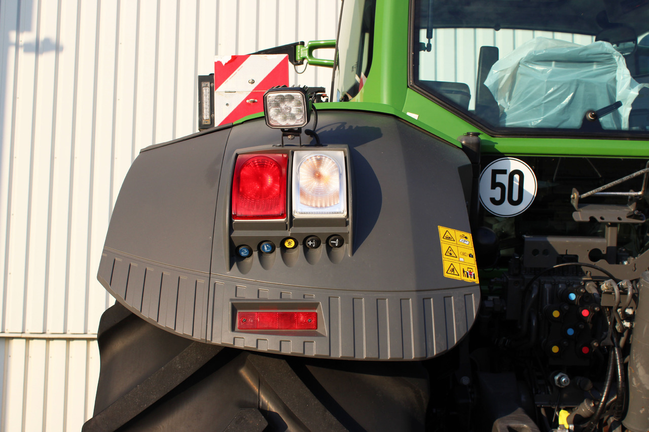 Fendt 828 Vario S4 ProfiPlus leasing Fendt 828 Vario S4 ProfiPlus: picture 8 Fendt 828 Vario S4 ProfiPlus leasing Fendt 828 Vario S4 ProfiPlus: picture 8