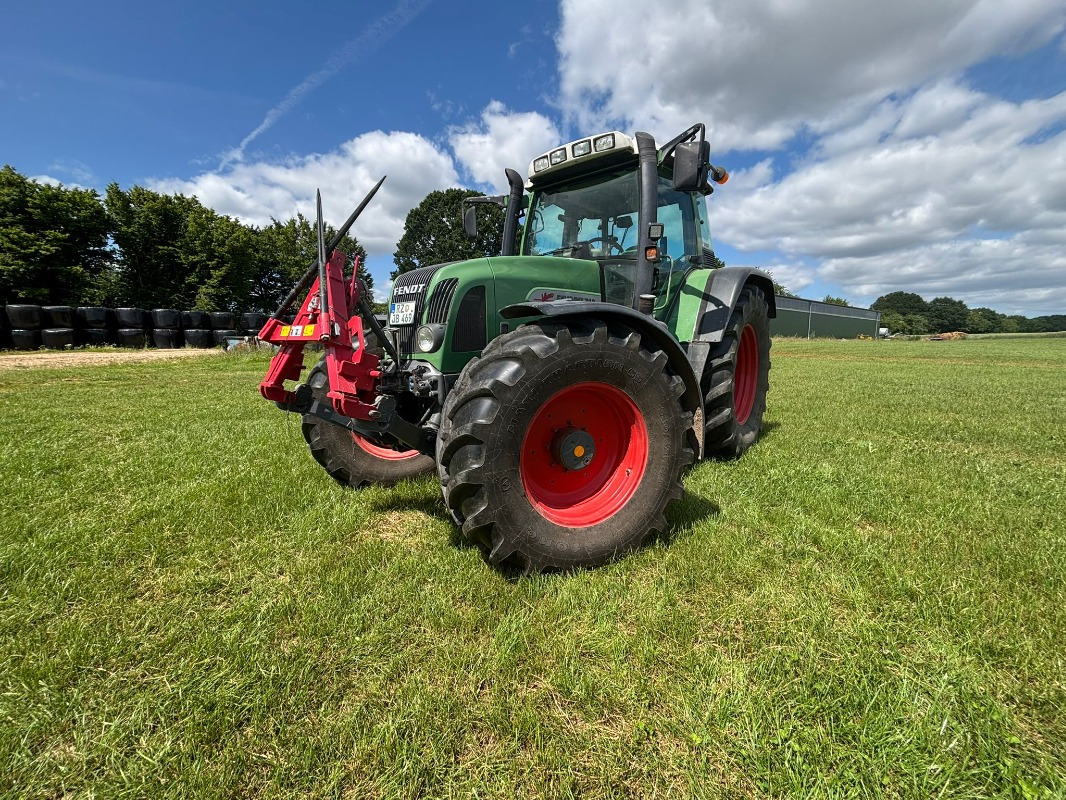 Fendt Favorit 712 Vario - Farm tractor: picture 3 Fendt Favorit 712 Vario - Farm tractor: picture 3