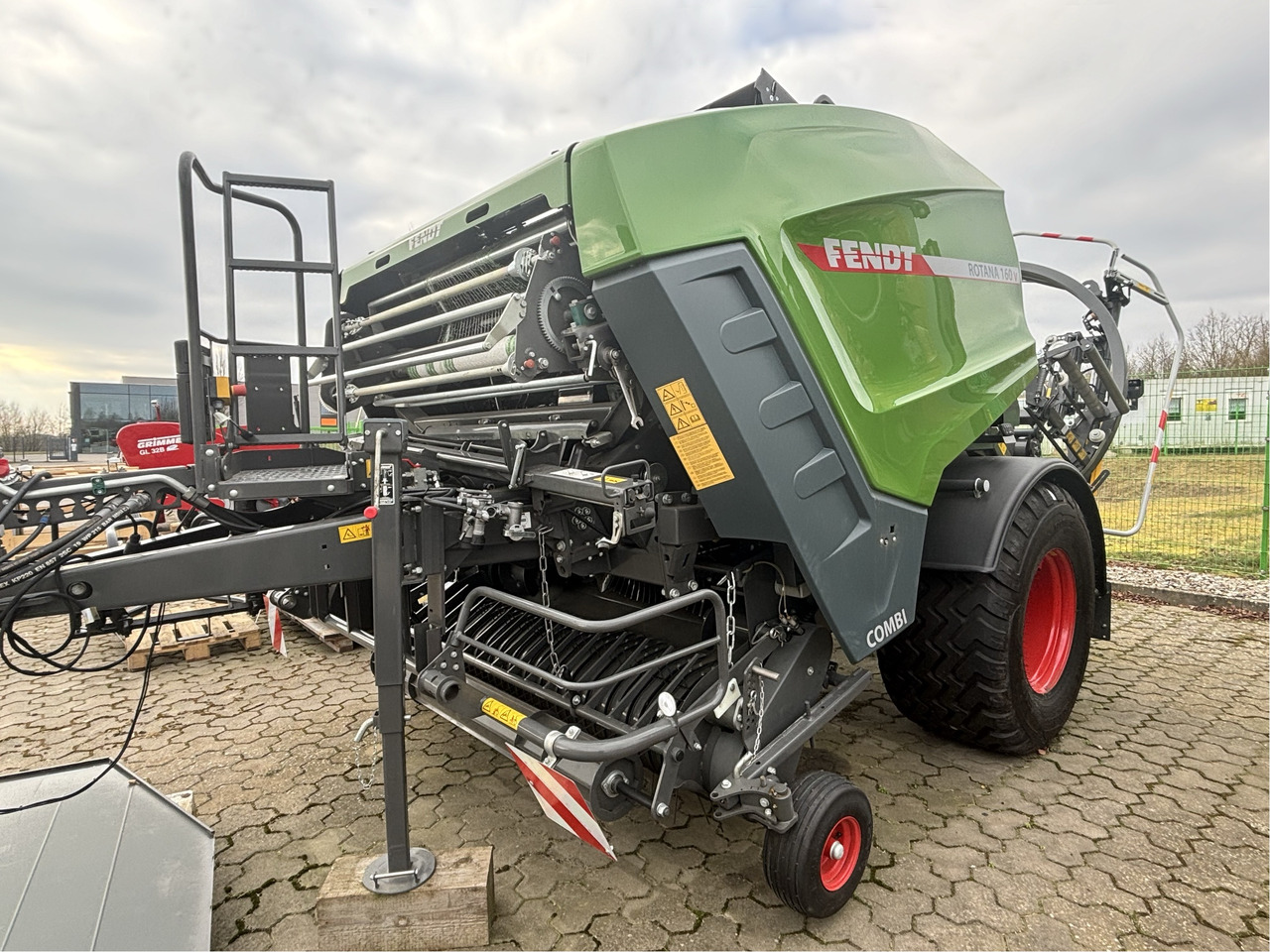 Fendt Rotana 160 V Combi - Tedding equipment: picture 2 Fendt Rotana 160 V Combi - Tedding equipment: picture 2