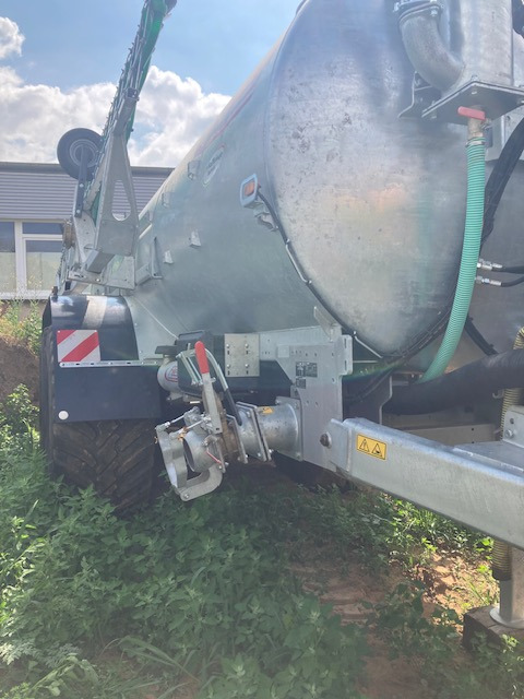 Fliegl Vakuumfasswagen VFW 14000 Maxx - Fertilizing equipment: picture 4 Fliegl Vakuumfasswagen VFW 14000 Maxx - Fertilizing equipment: picture 4