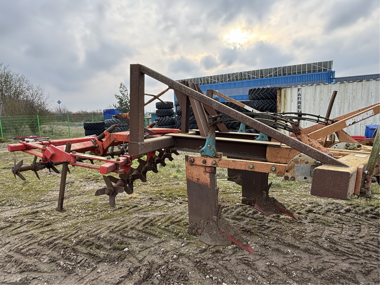 Kverneland Silowolf Tiefenmeißel - Cultivator: picture 1 Kverneland Silowolf Tiefenmeißel - Cultivator: picture 1